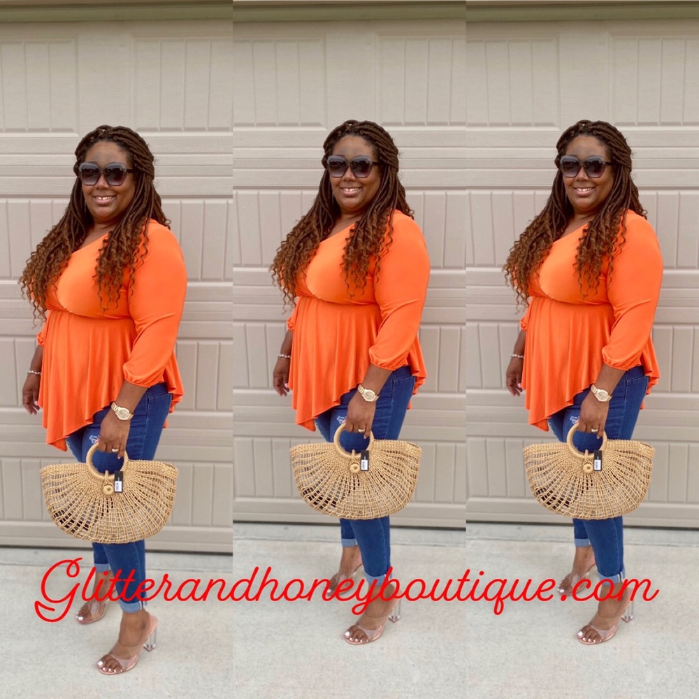 Plus Size Top - Picture 2 of 2